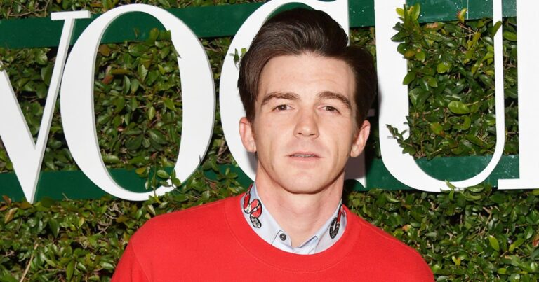 Drake Bell Claims Boy Meets World Cast Didnt Apologize After Supporting Brian Peck 1