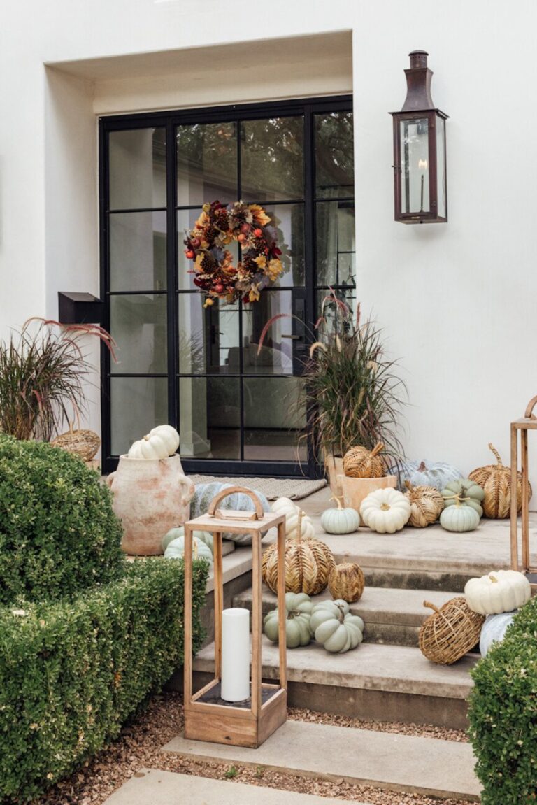 fall front porch 865x1296