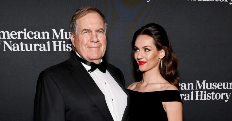 Bill Belichick Can t Keep Eyes Open in Selfie From Incredible Night With Girlfriend Jordon Hudson 1